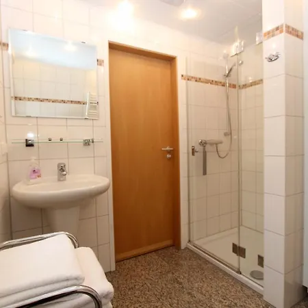 Finnhuette Nr.42 Auf Moenchgut בית נופש גאגר