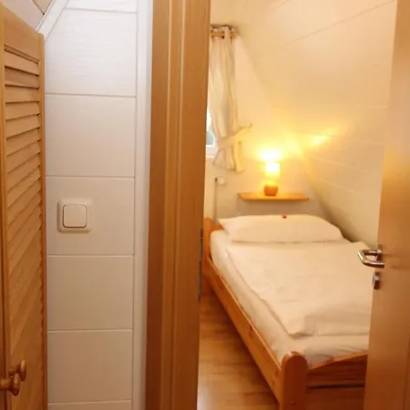 Finnhuette Nr.42 Auf Moenchgut