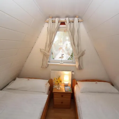 Finnhuette Nr.42 Auf Moenchgut בית נופש גאגר