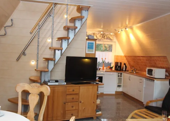 Finnhuette Nr.42 Auf Moenchgut *